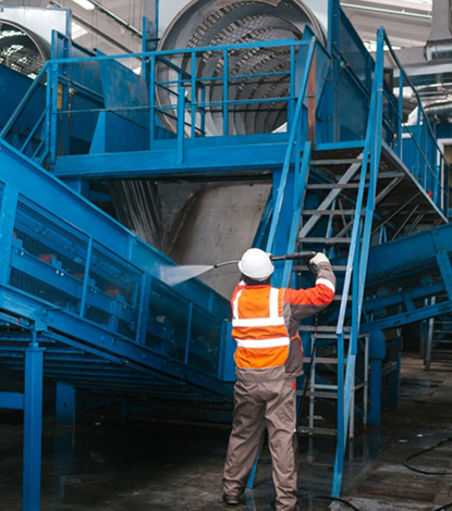 water-blast-cleaning2